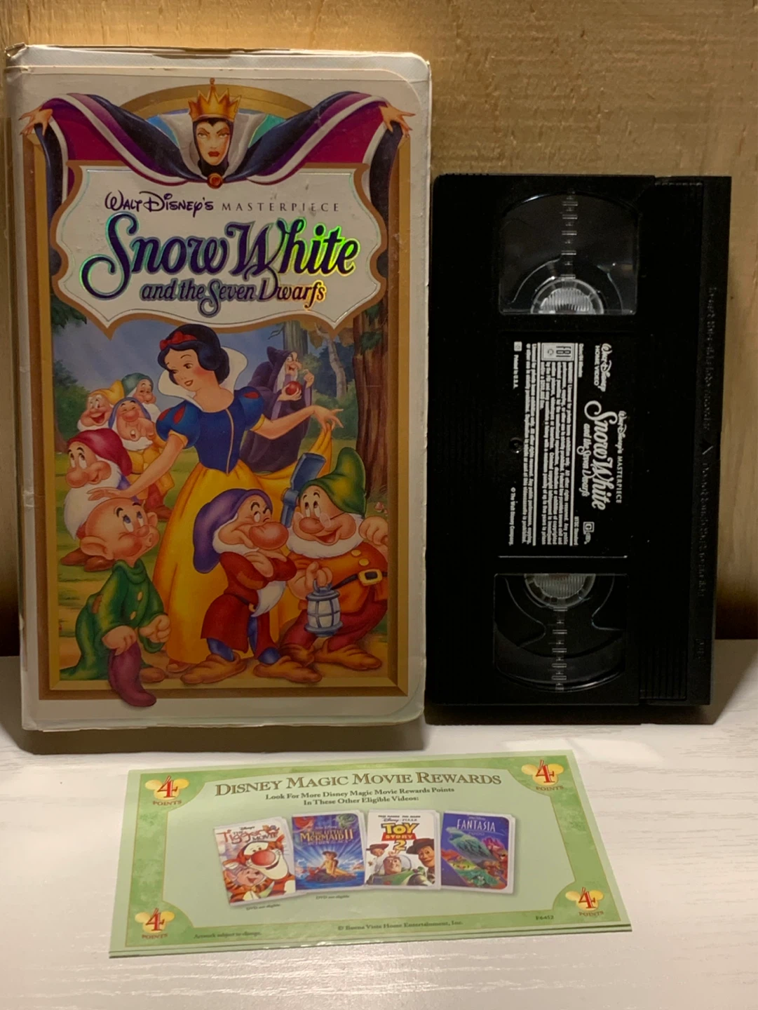 Walt Disney's Snow White and the Seven Dwarfs VHS