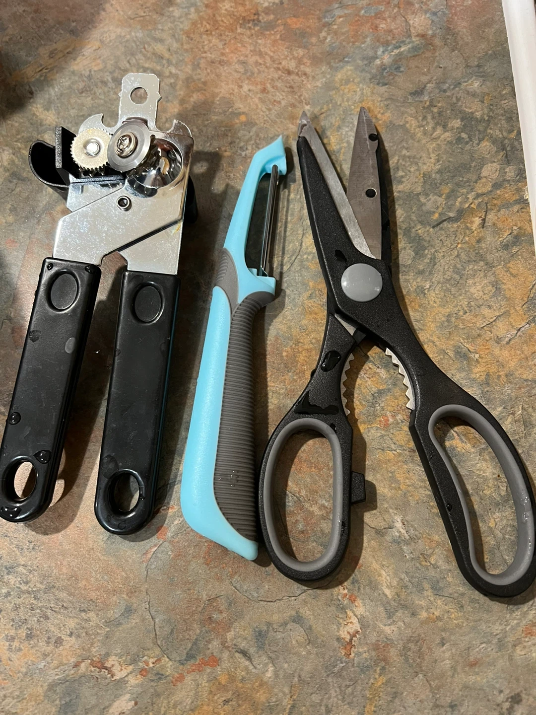 Kitchen Gadget Set: Can Opener, Peeler, and Shears