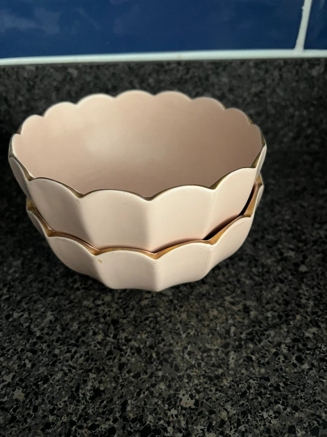 Set of 2 Pink Scalloped Bowls with Gold Rim - photo 2