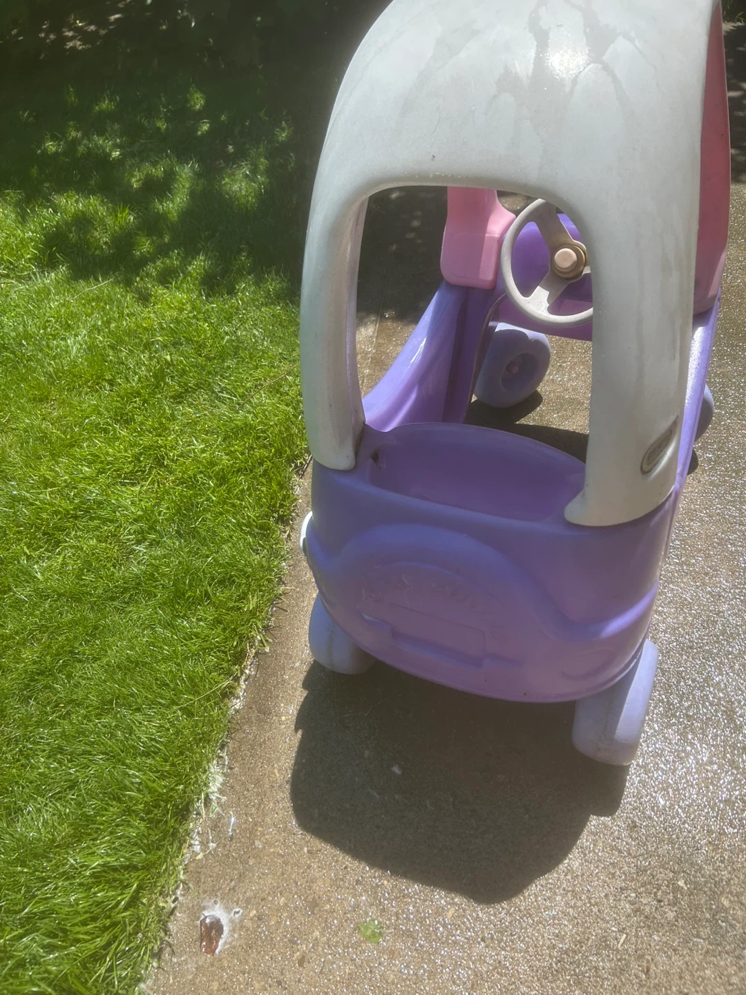 Little Tikes Cozy Coupe Ride-On Car $10 - photo 3