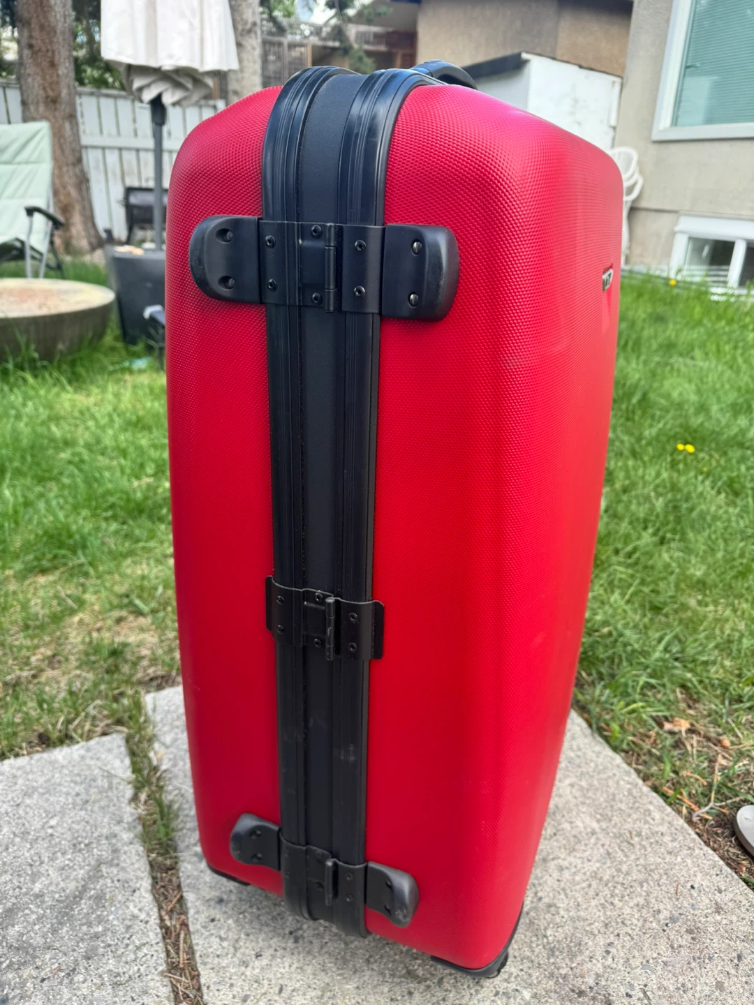 Red Delsey Hardside Suitcase brand new - photo 2