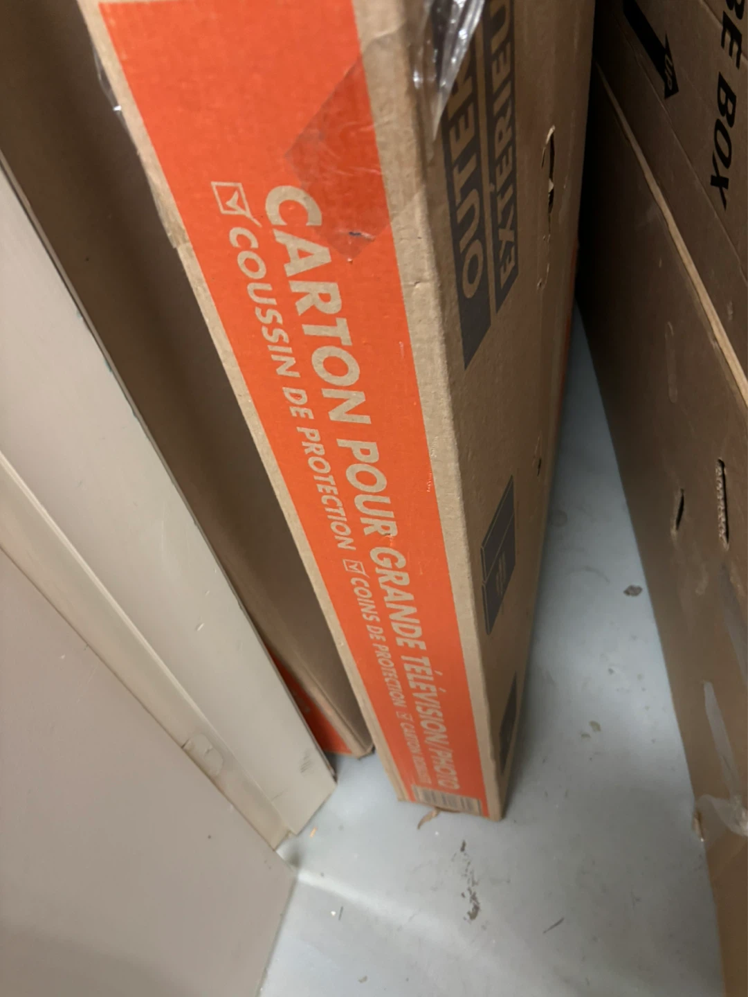 Lots of moving boxes - photo 2