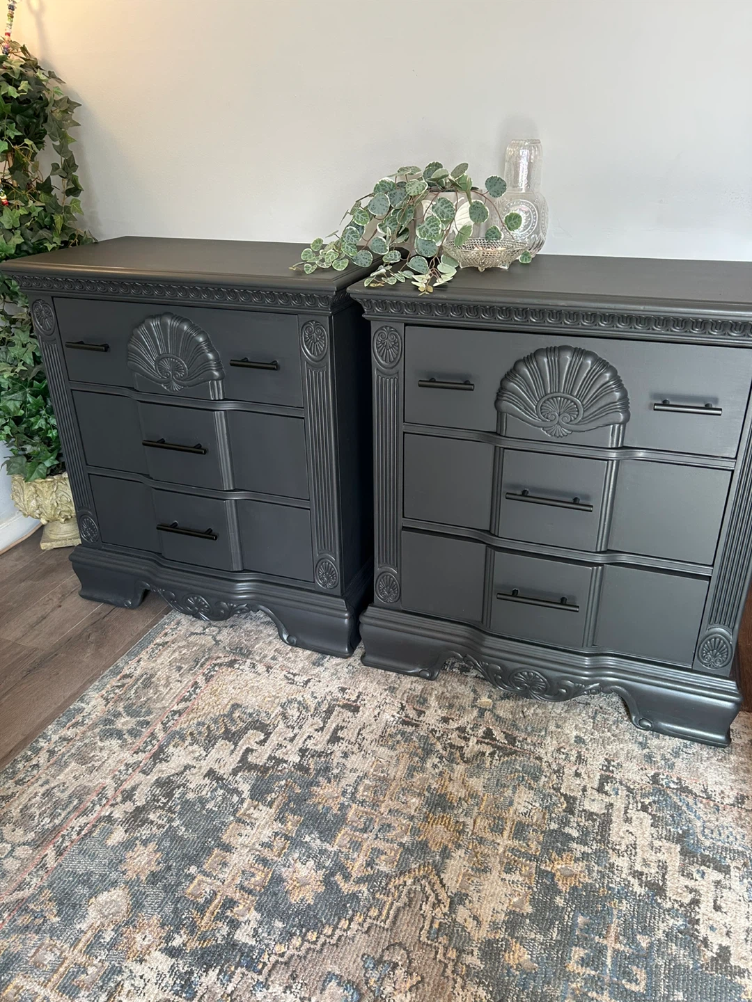 Kathy Ireland Home 3-Drawer Nightstands (Set of 2)
