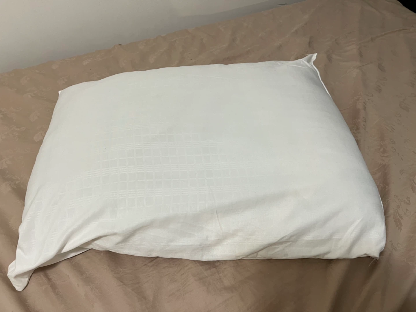 Mainstays White Pillow