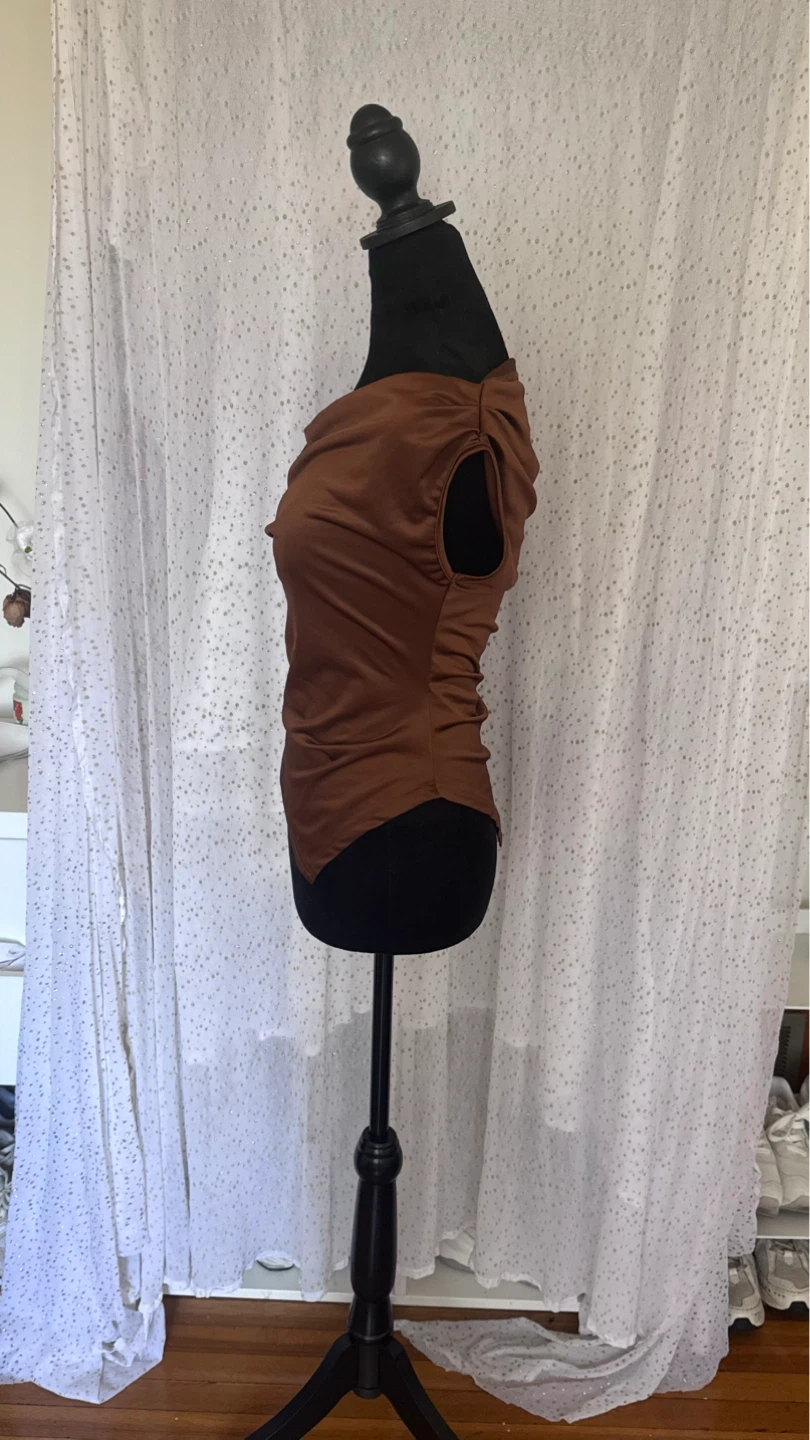 SHEIN Brown Ruched Asymmetrical Top - photo 3