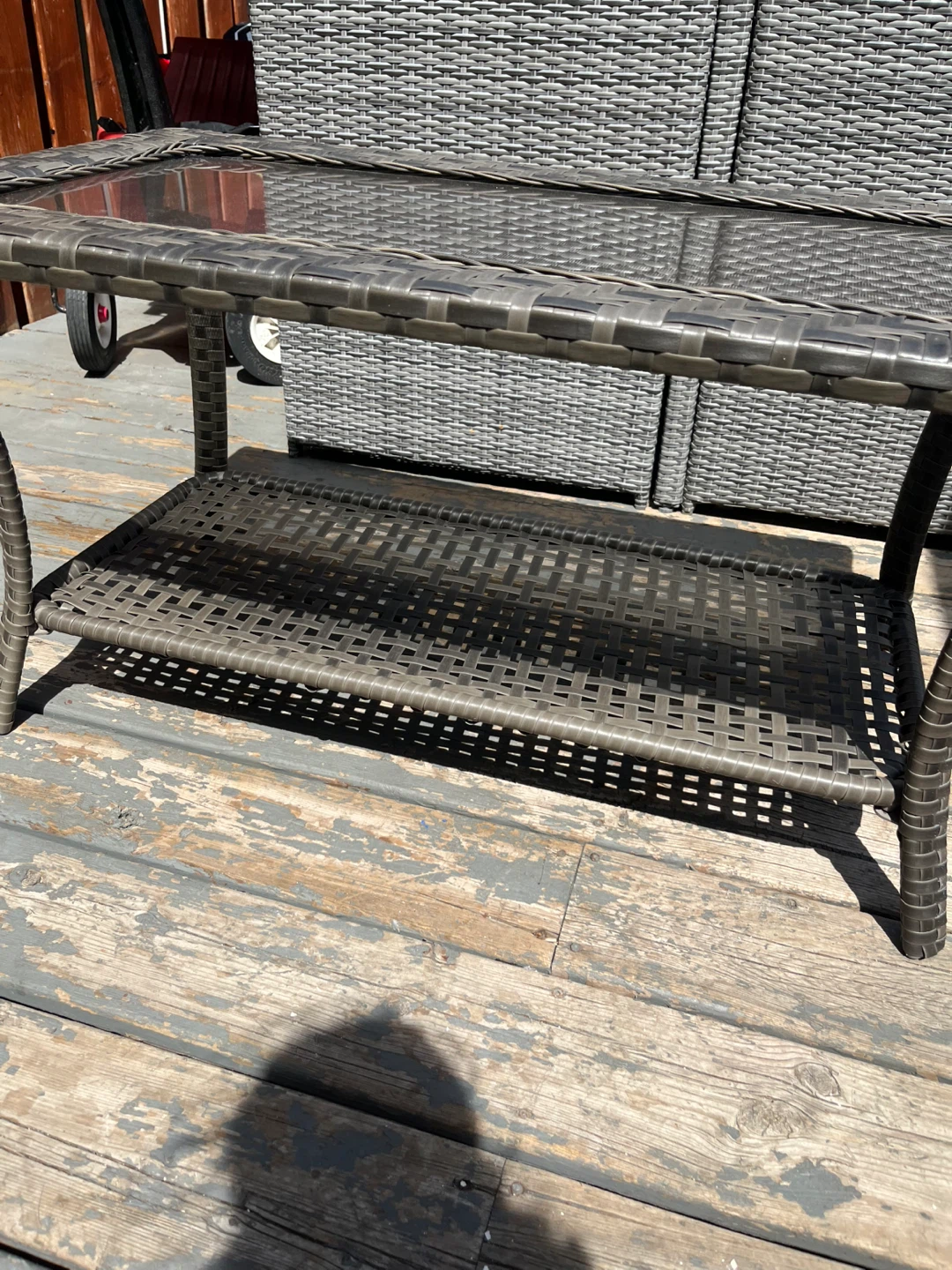 Wicker patio coffee table with glass top - photo 4