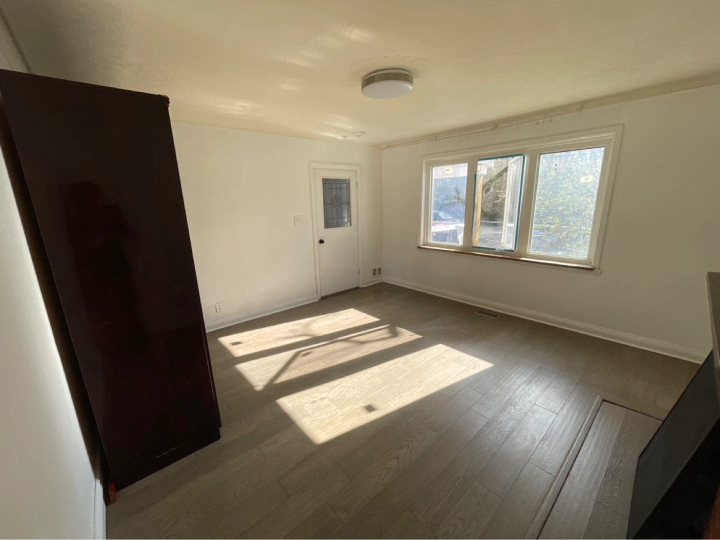 Large room for rent