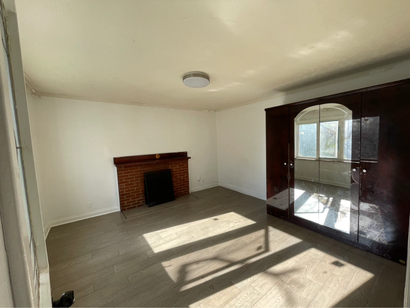 Large room for rent - photo 2
