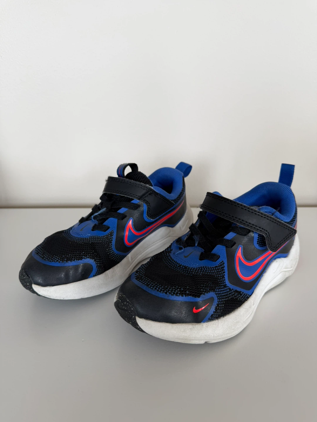Toddler Boys Nike Running Shoes Size 12C/18cm  – Great Condition - photo 2