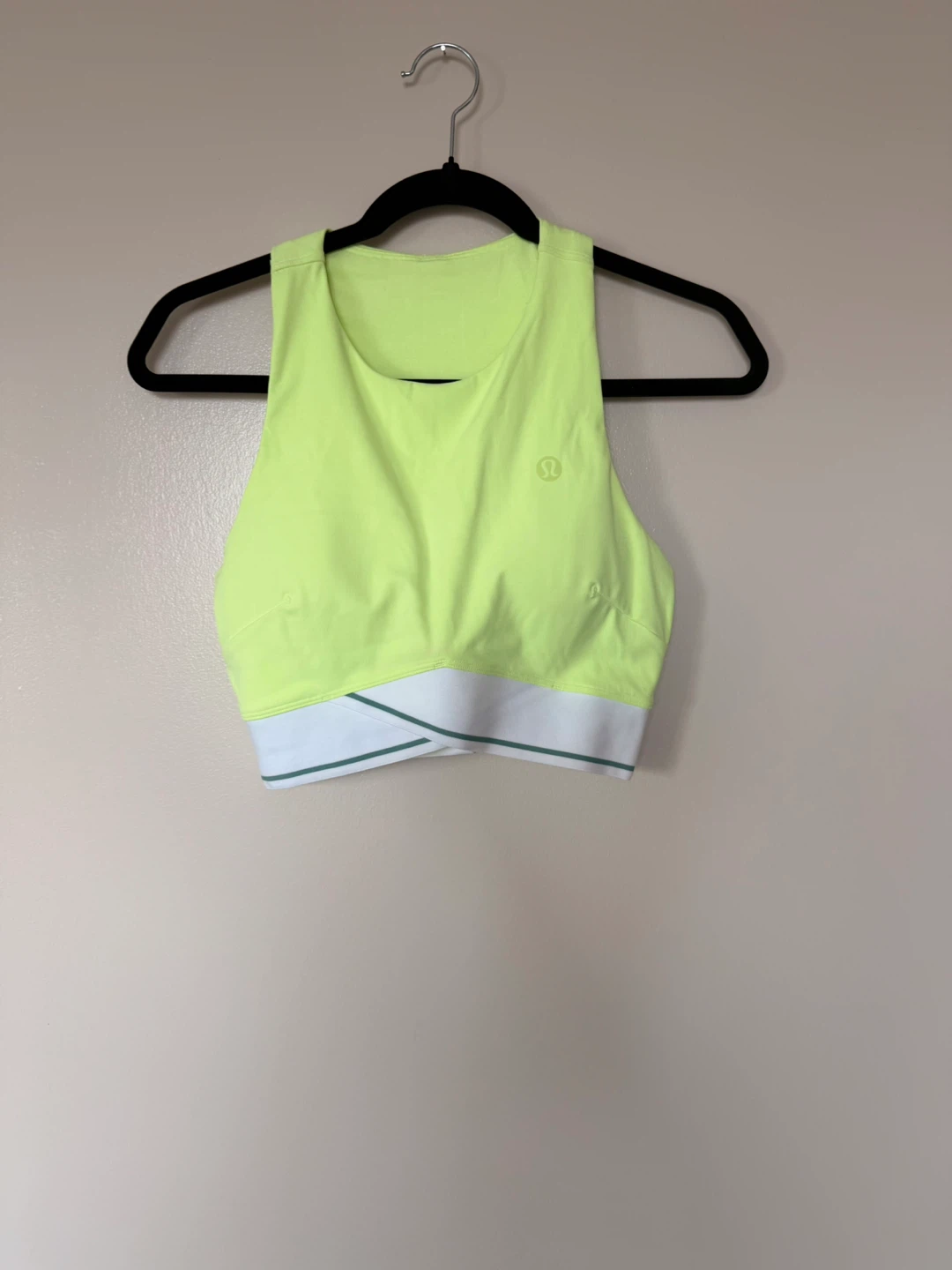 Lululemon Sports Bra - Neon Green