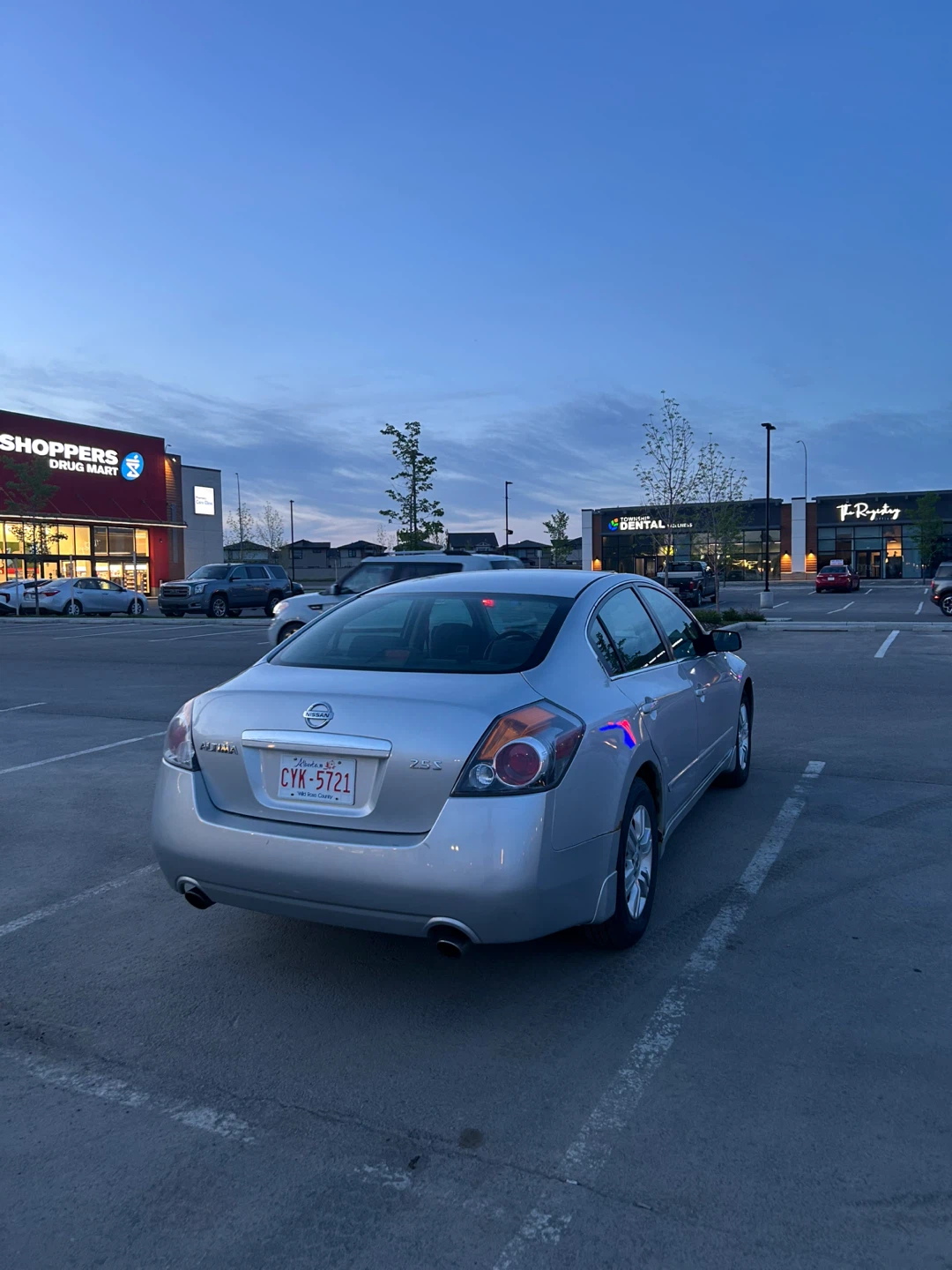 Silver Nissan Altima Sedan - photo 2