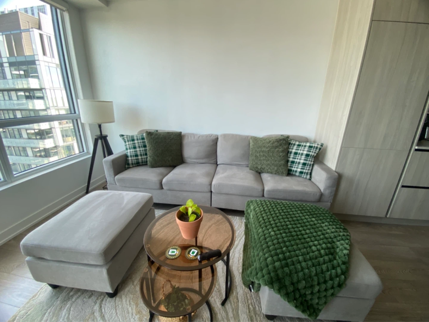 Modern Grey 4-Seater Couch + 2 Detachable Ottomans