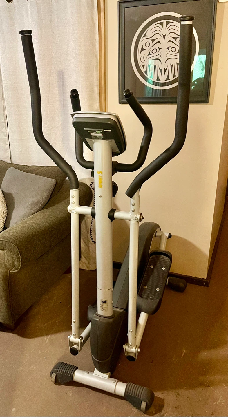 Spirit Fitness CT800 Elliptical Trainer - photo 2