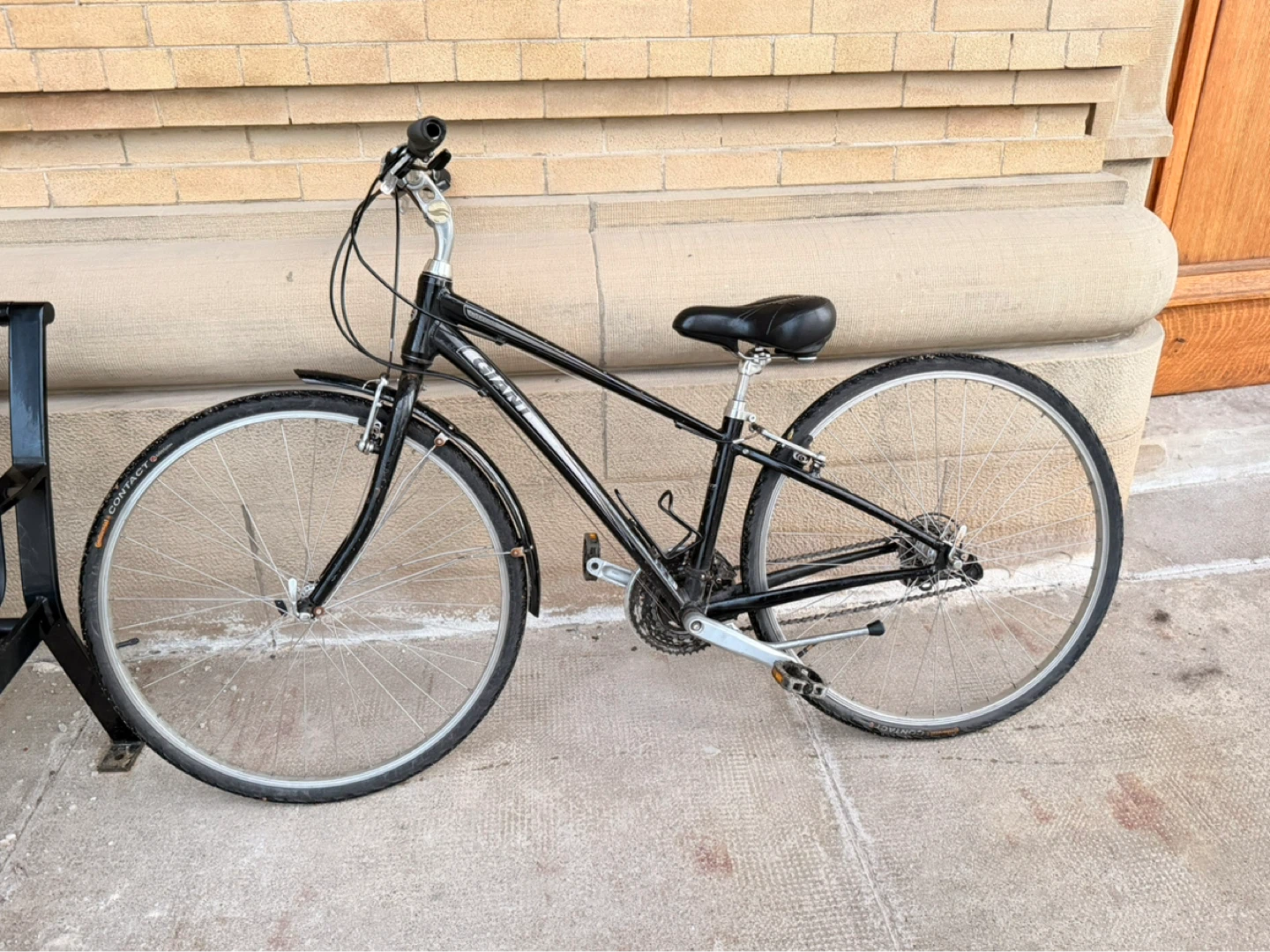 Giant Cypress Women's Hybrid Bike - photo 2