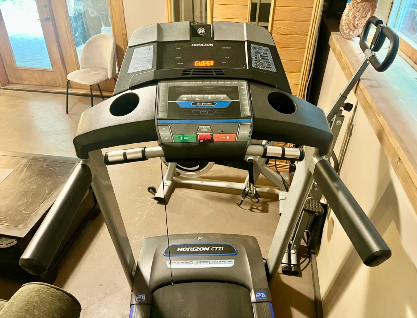 Horizon CT7.1 Treadmill - photo 2