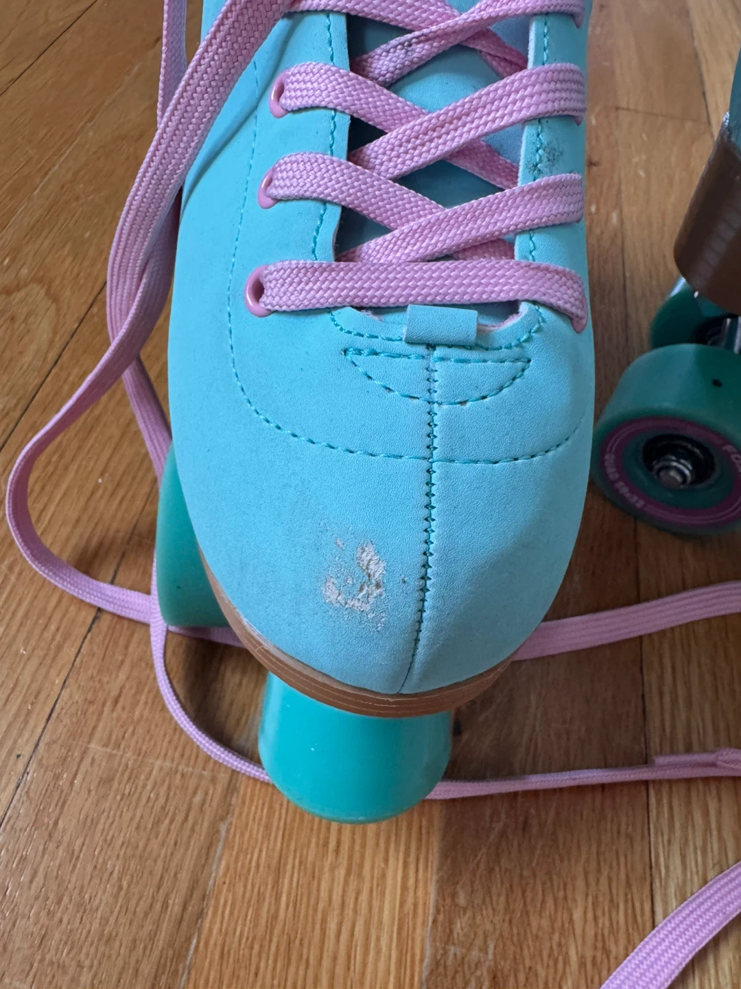 Foxy Quad Skates - photo 2