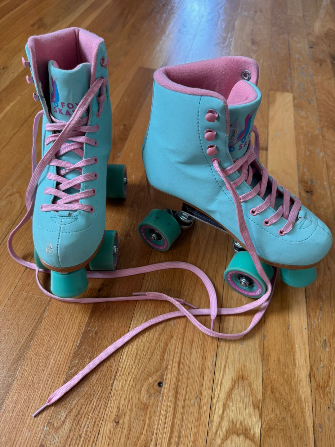 Foxy Quad Skates