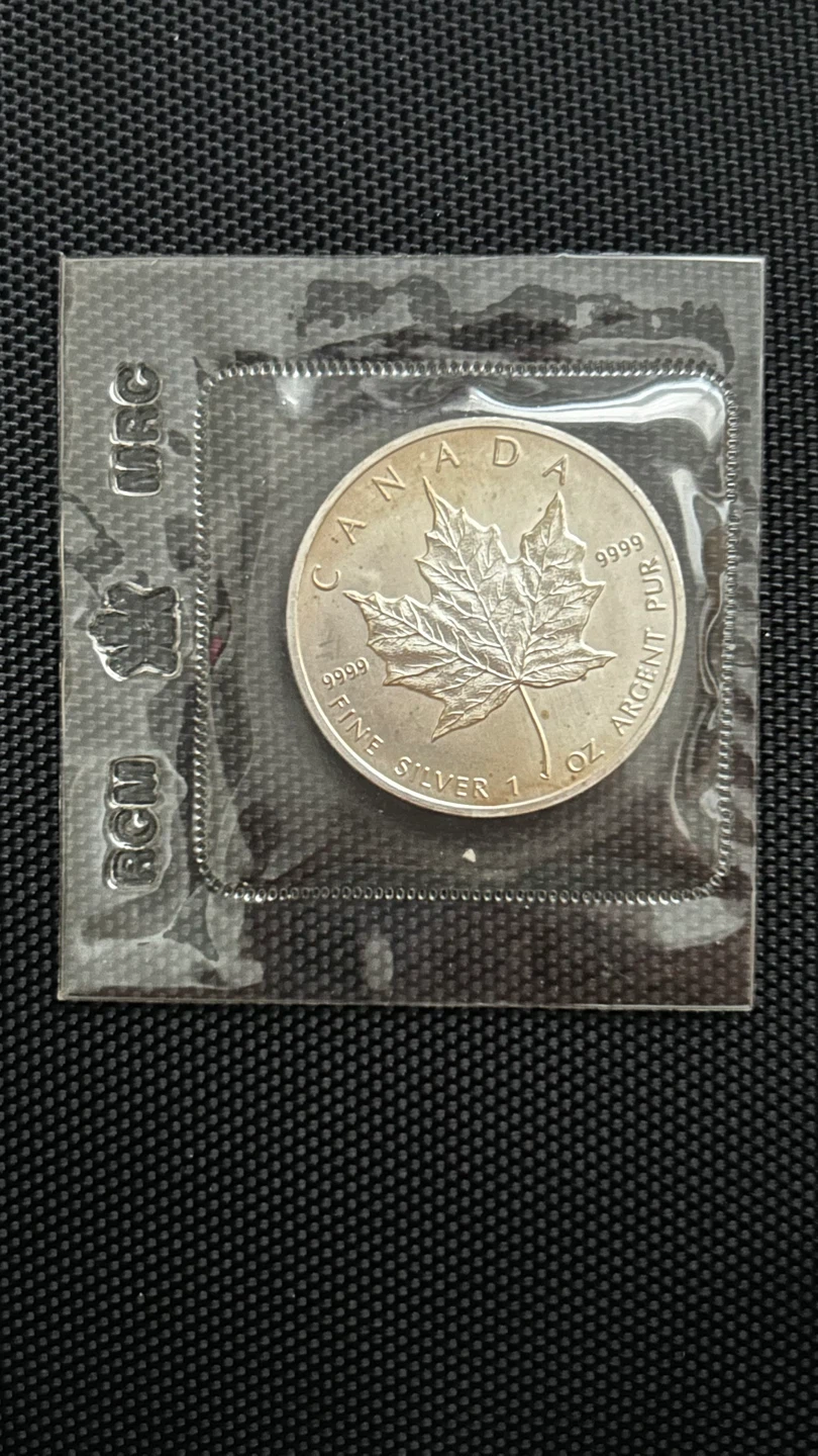 Canada 1 oz Fine Silver Maple Leaf Coin