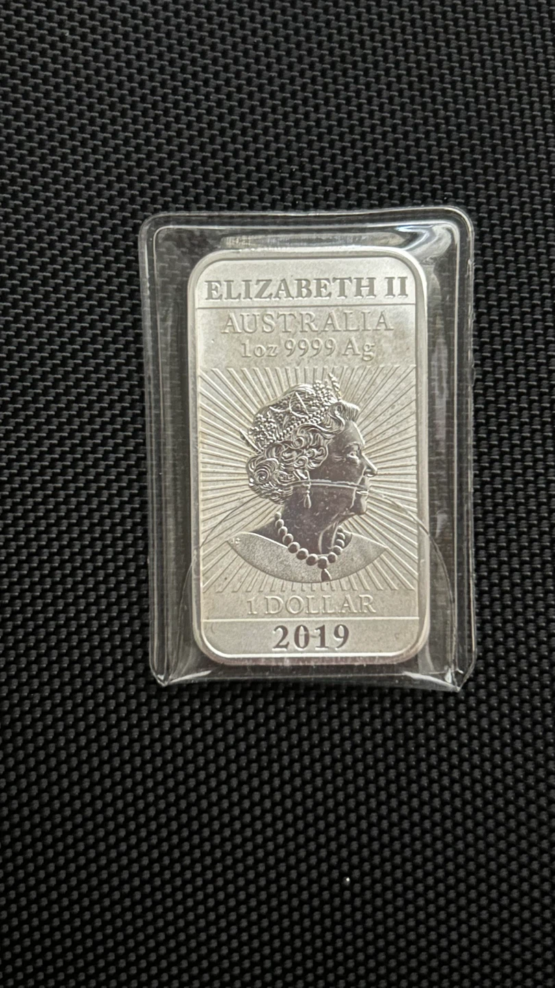2019 Australian 1 oz 9999 Silver Dragon 1 Dollar Coin - photo 2