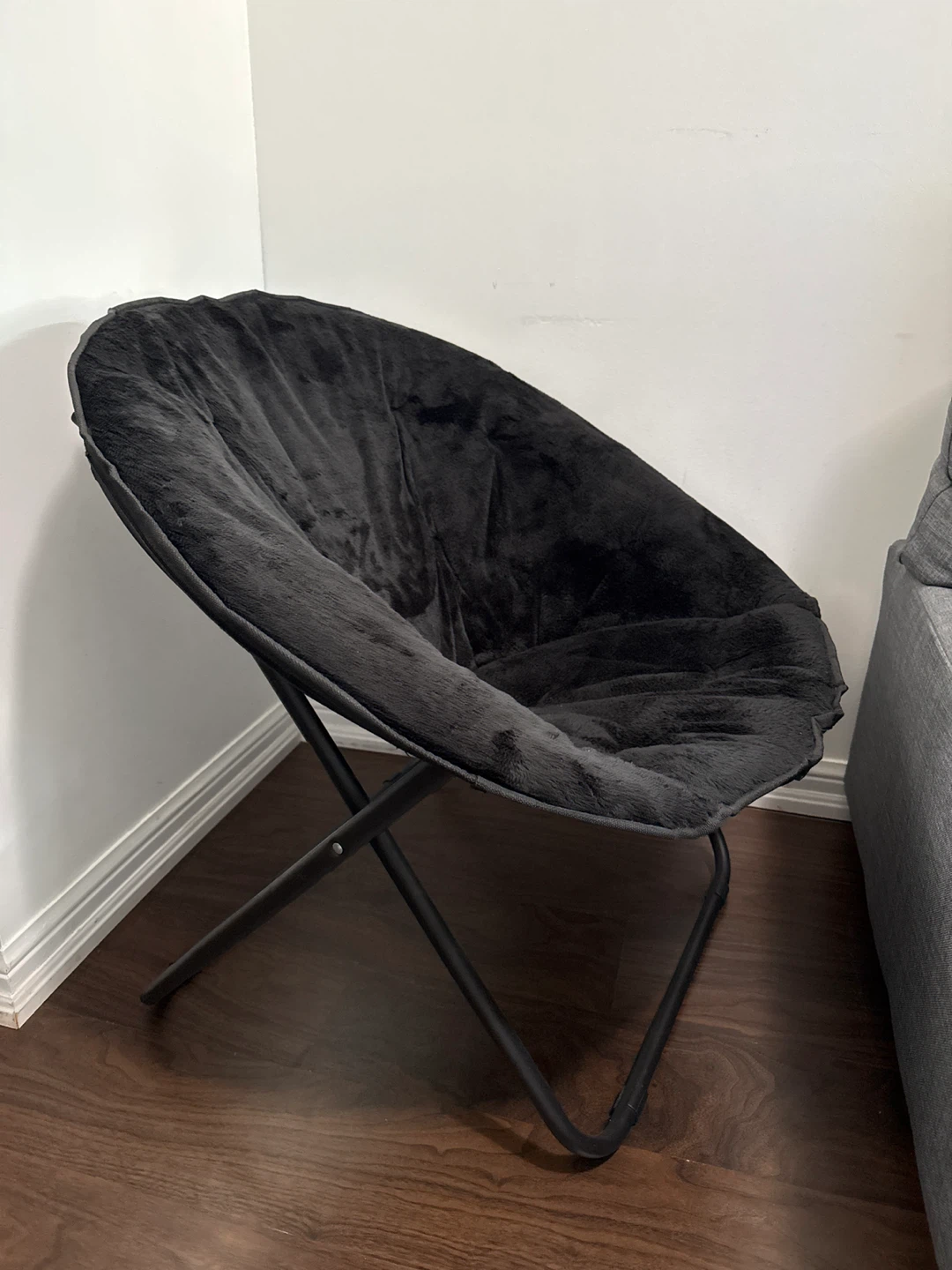 Black Plush Moon Chair - photo 3