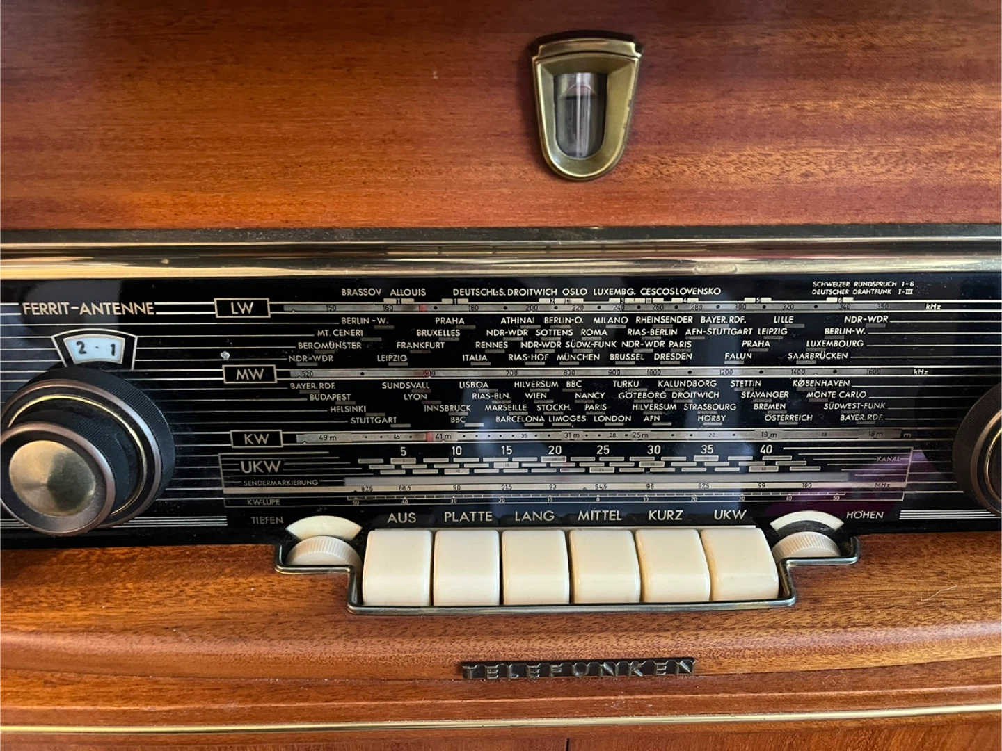 Vintage Telefunken Console Stereo Radio & Turntable - photo 3