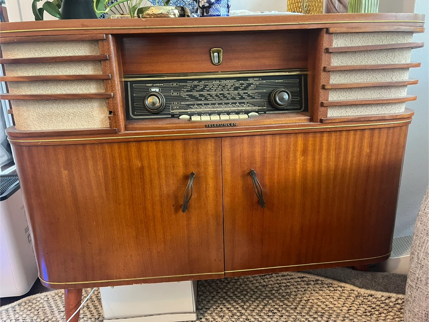 Vintage Telefunken Console Stereo Radio & Turntable - photo 2