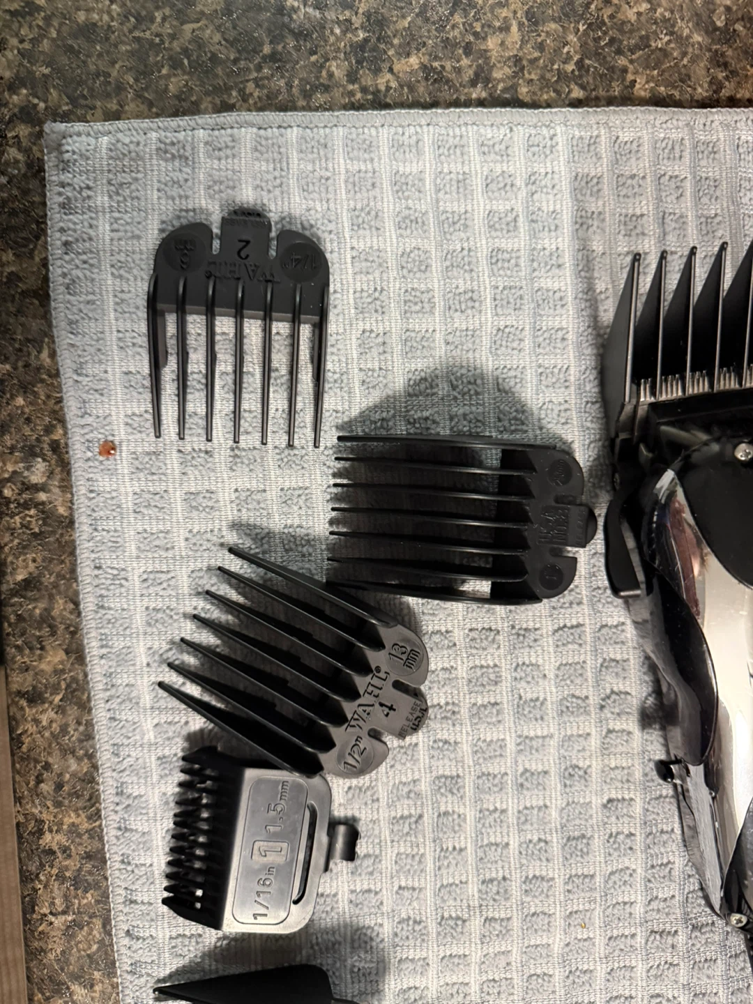 Wahl Professional Hair Clippers - photo 2