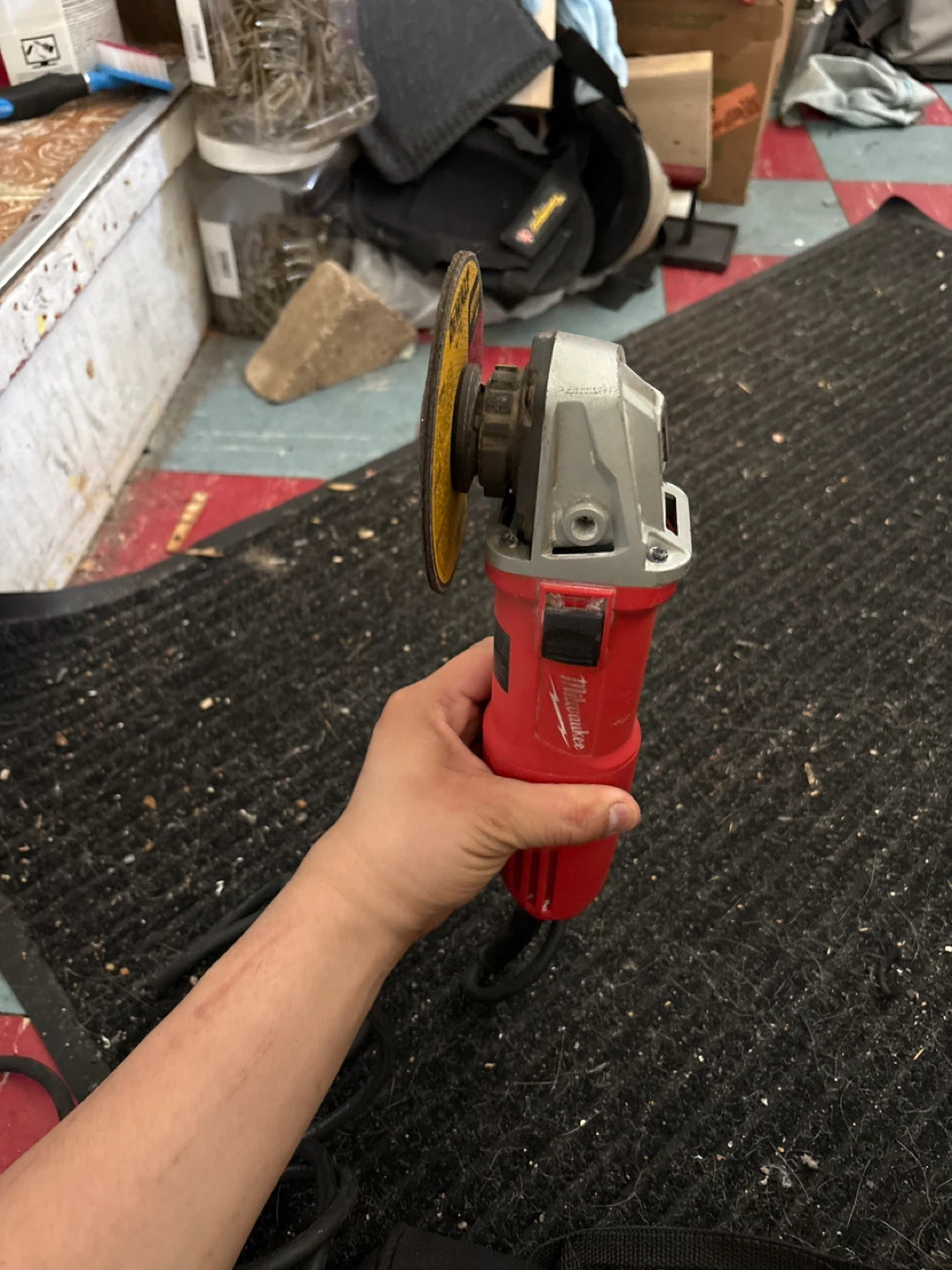 Milwaukee 4.5 Amp 4-1/2" Angle Grinder - photo 4