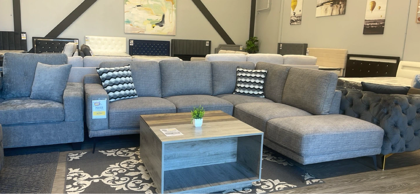 SECTIONAL SOFA FLOORMODEL FOR SALE!!!