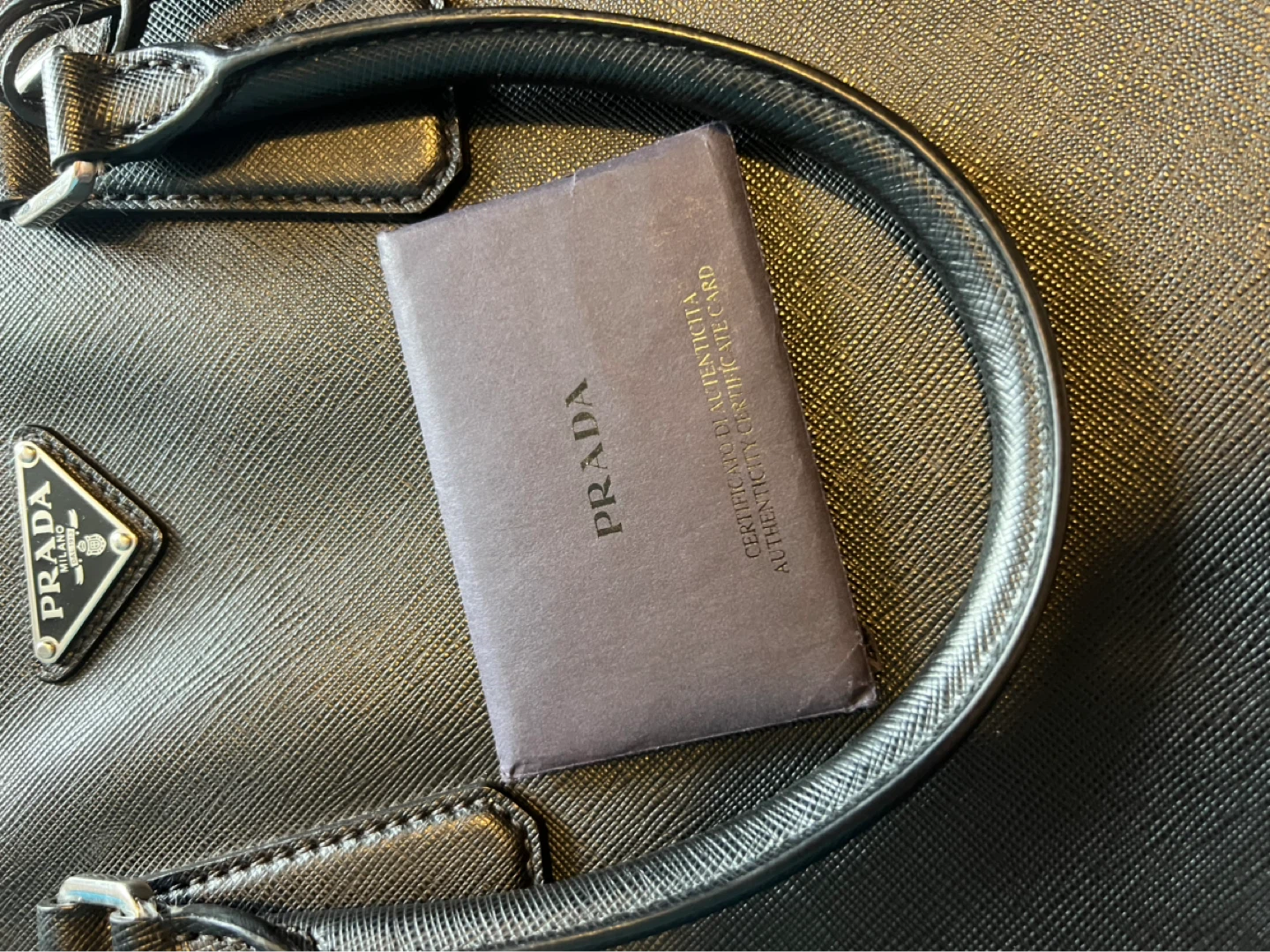 Prada saffiano leather work bag - photo 2