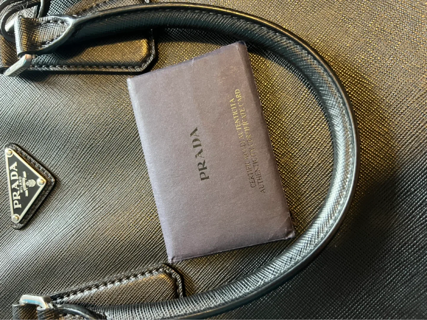 Prada saffiano leather work bag - photo 2