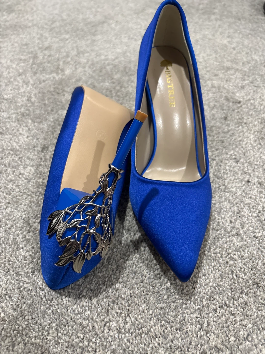 BIGTREE Blue Satin Stiletto Heel Pumps with Silver Embellishment - photo 3