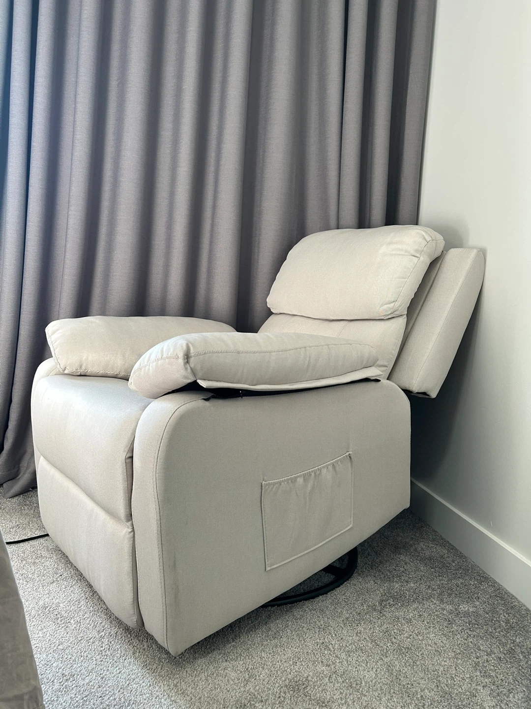 Cream Fabric Recliner Nursing Chair - photo 3