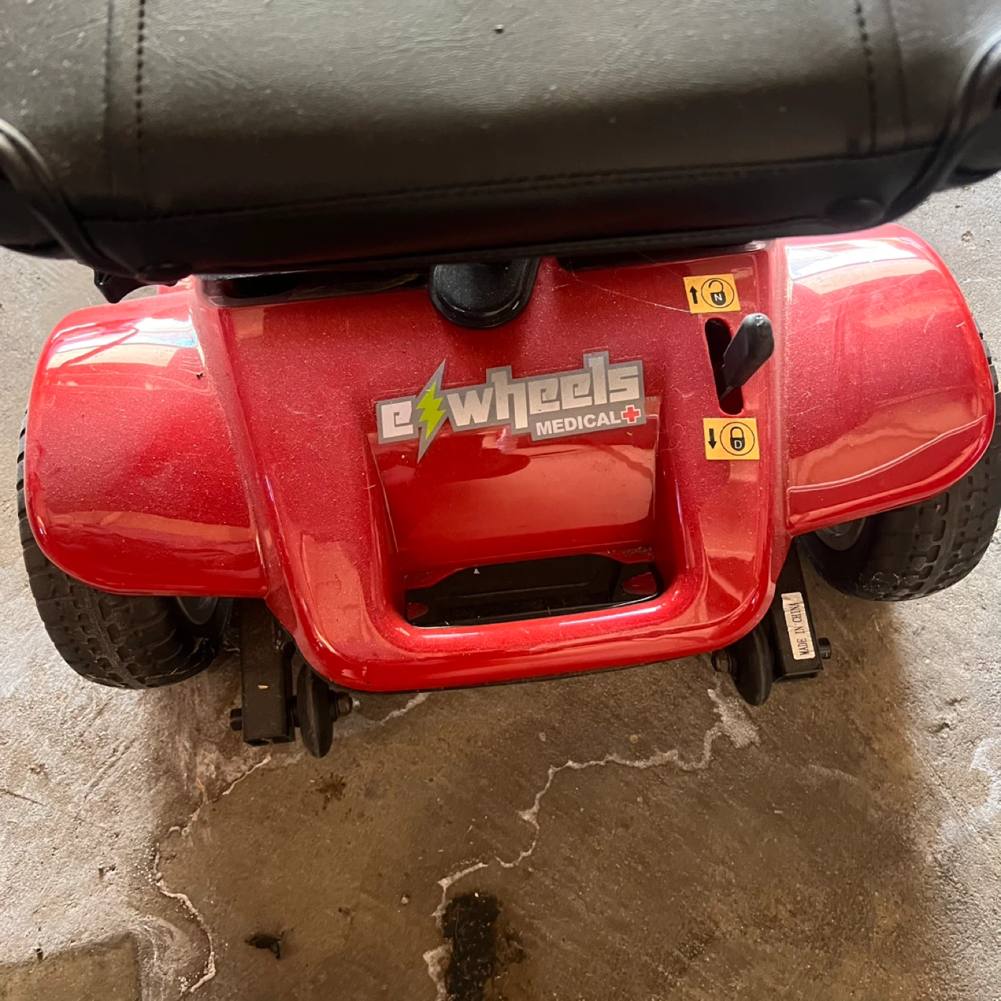 E-Wheels Medical Red Mobility Scooter with Basket - photo 2
