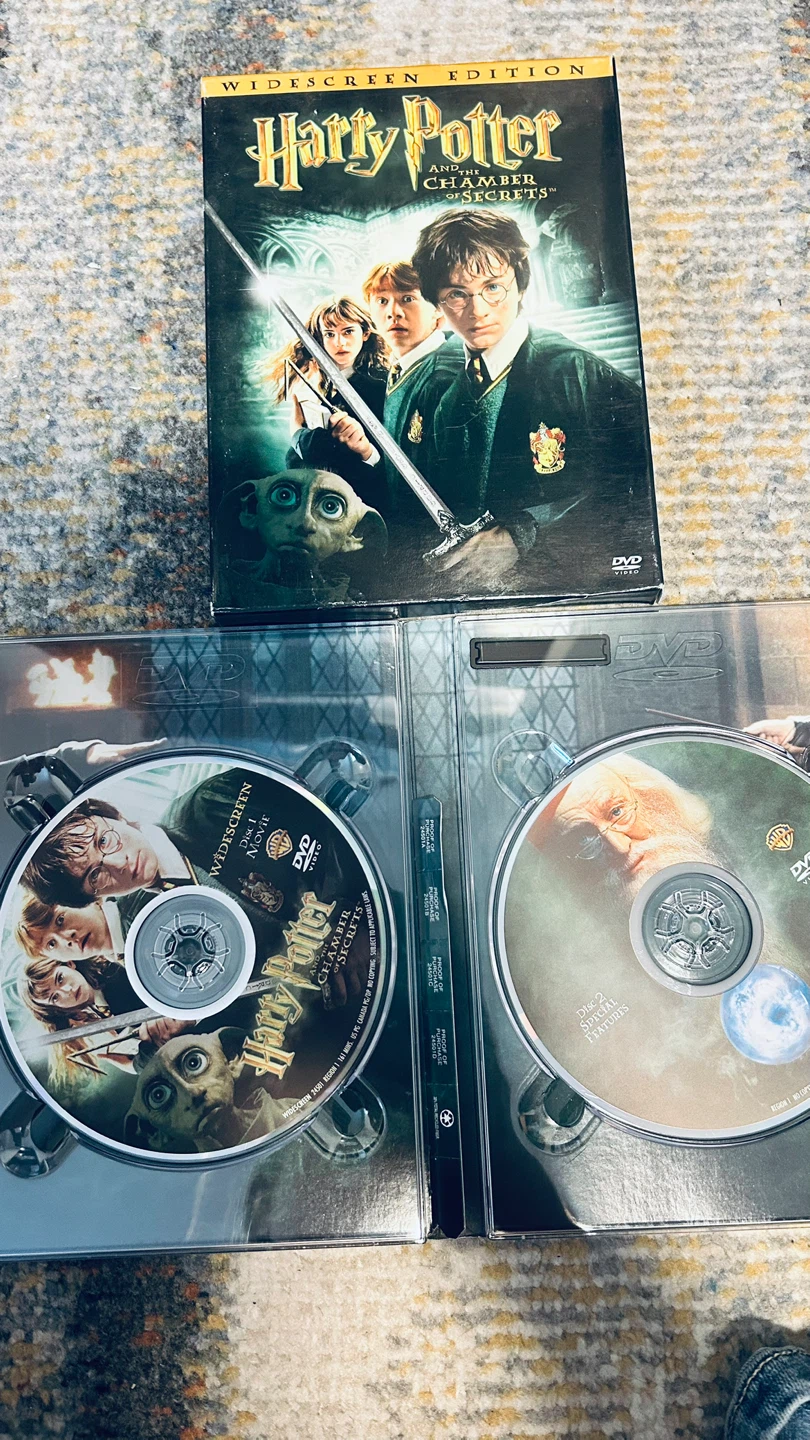 Harry Potter and the Chamber of Secrets DVD – Widescreen Edition
