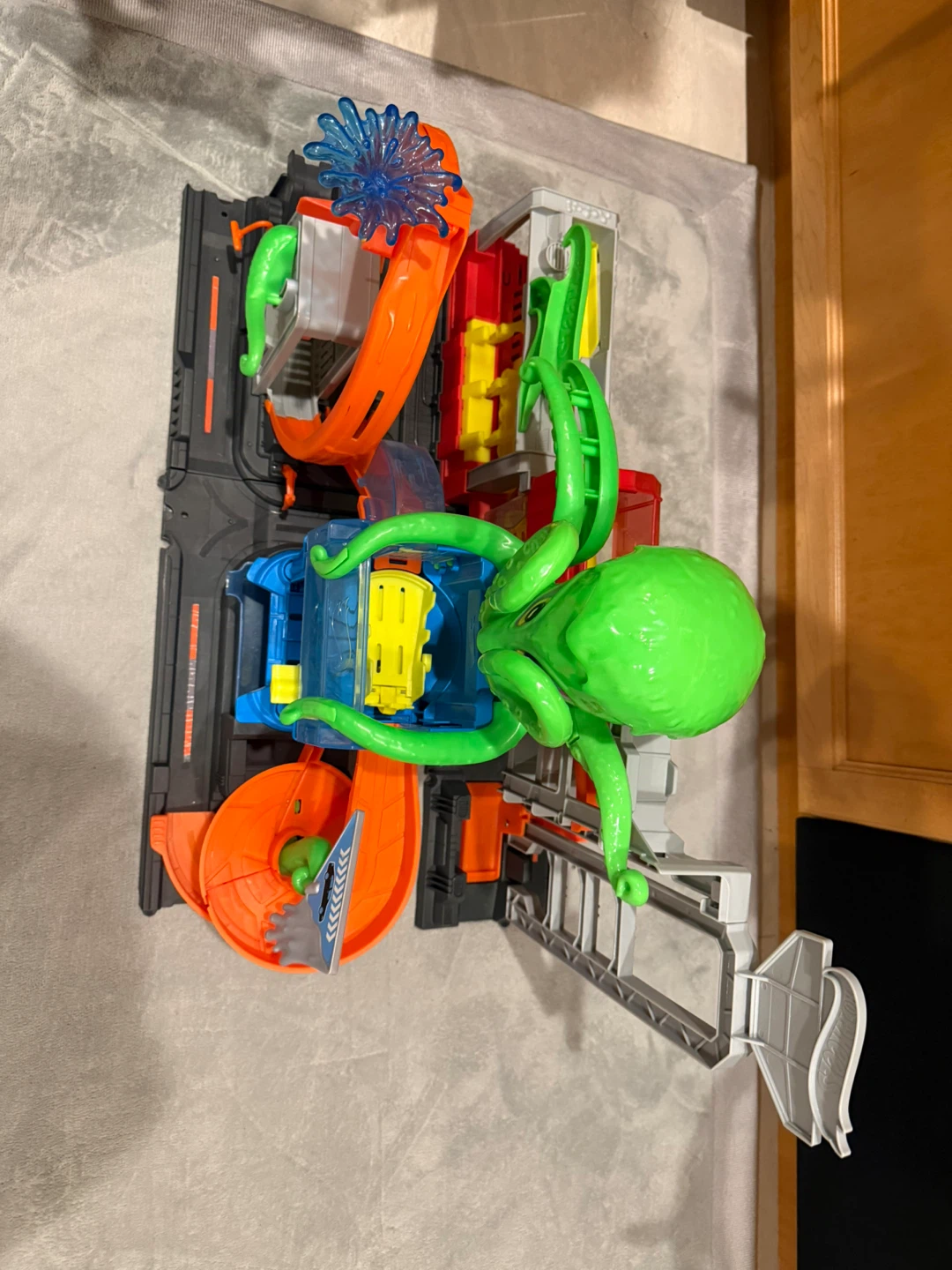 Hot Wheels Monster Jam & Ultimate Garage Playsets - photo 5
