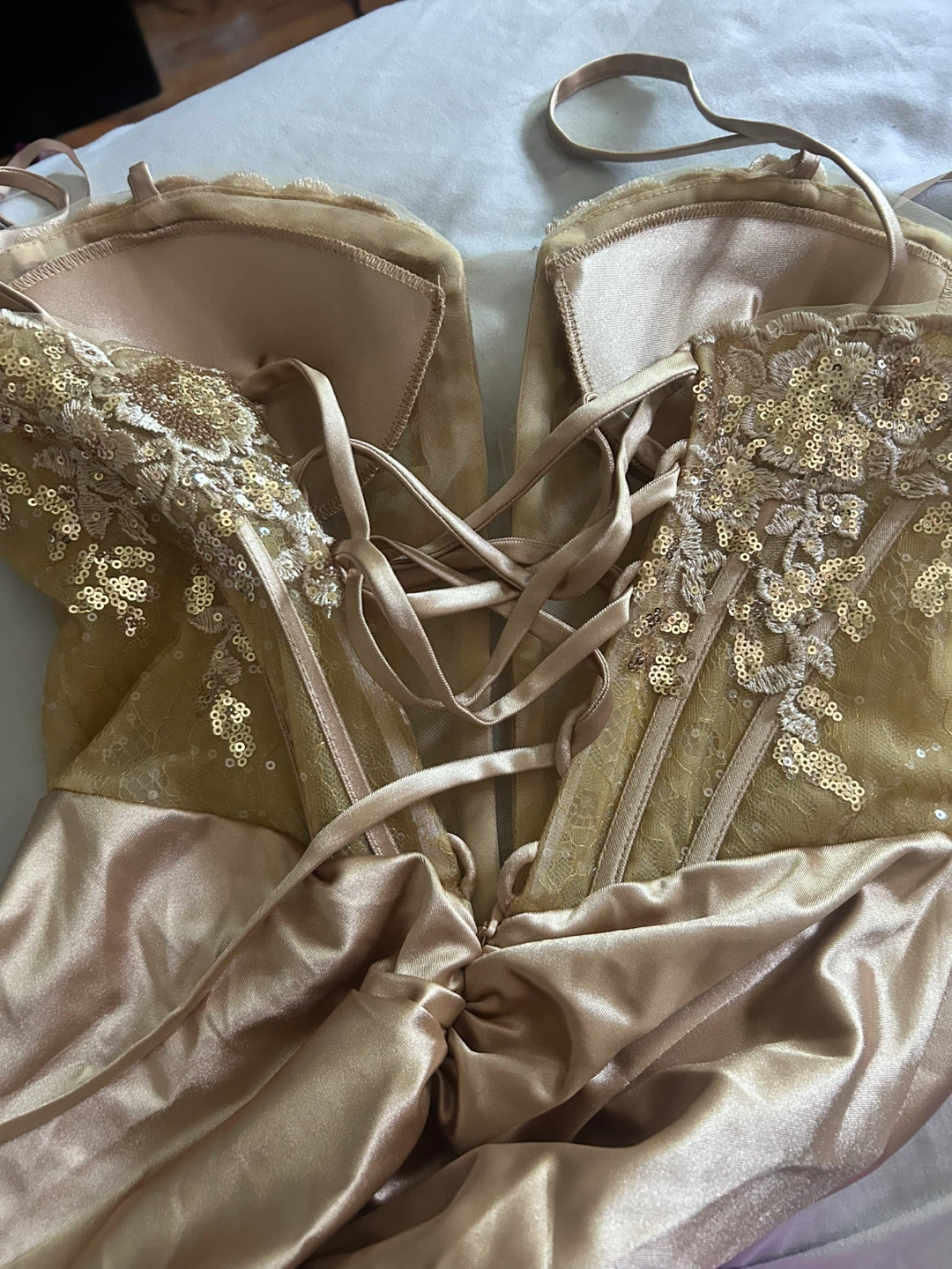 gold prom dress - photo 2