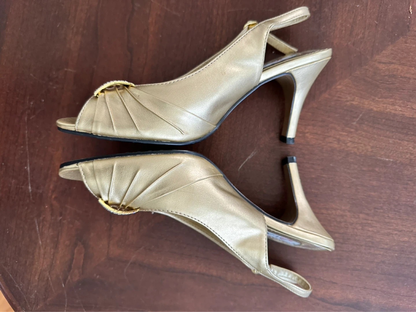 Lasonia Women's Gold Peep-Toe Heels Size 6.5 - photo 2