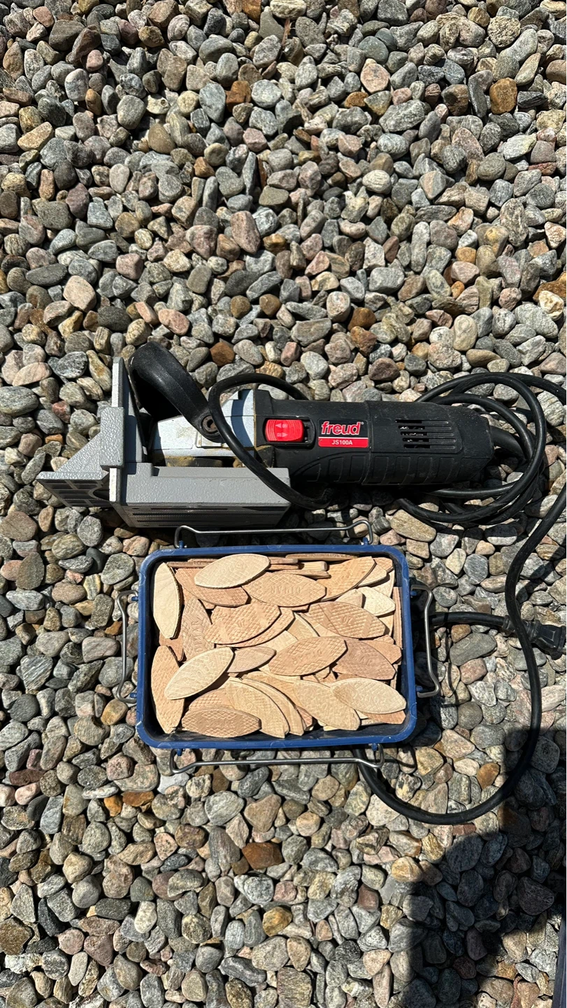 Electric biscuit joiners