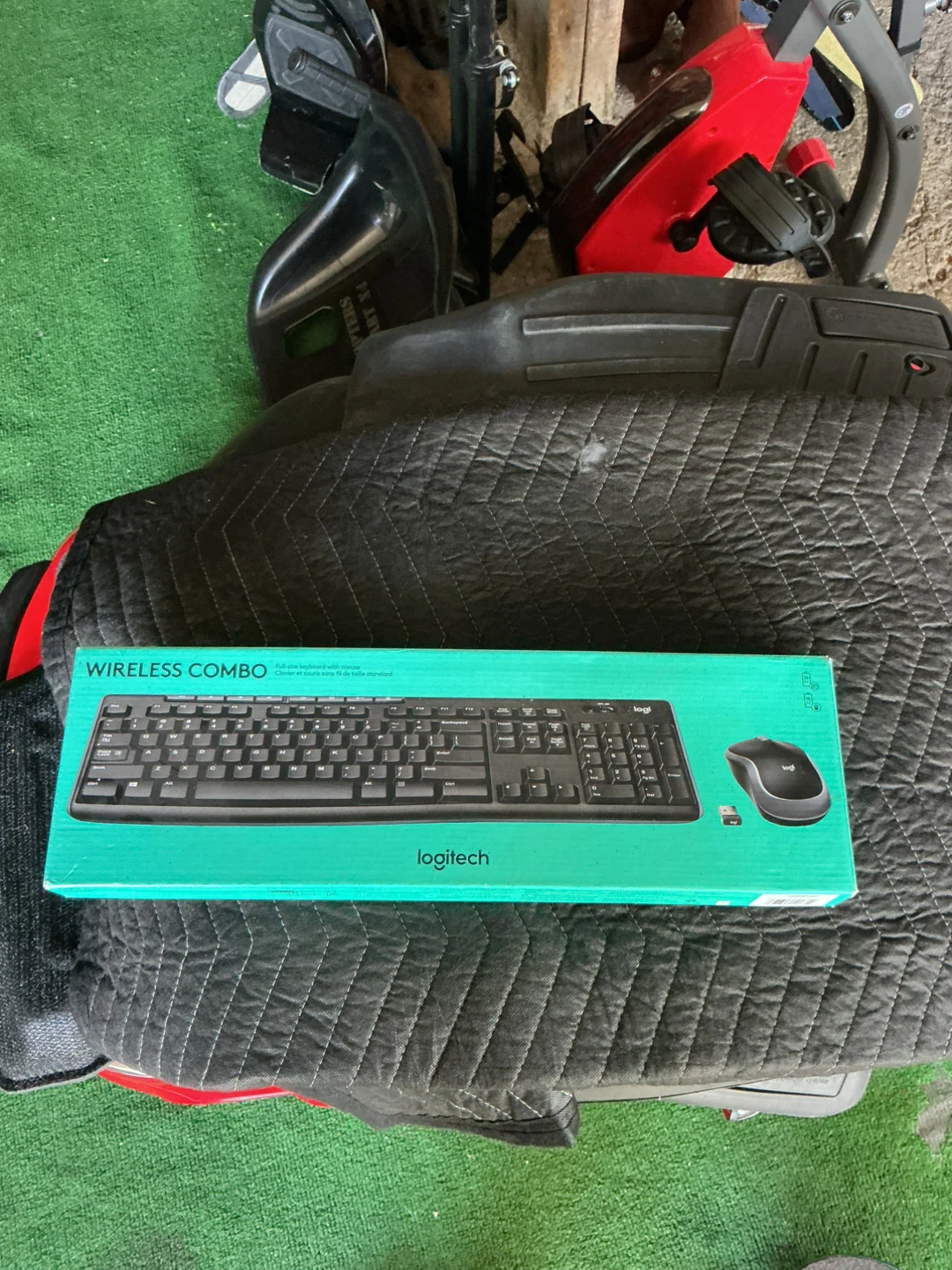 Logitech Wireless Keyboard - photo 2