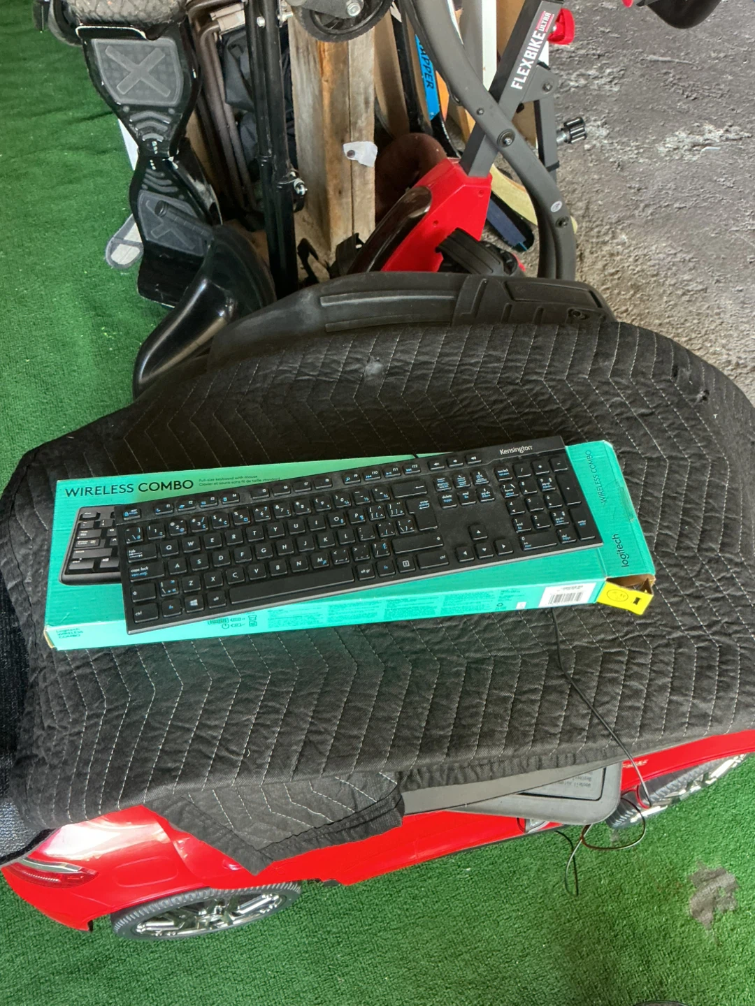 Logitech Wireless Keyboard - photo 5
