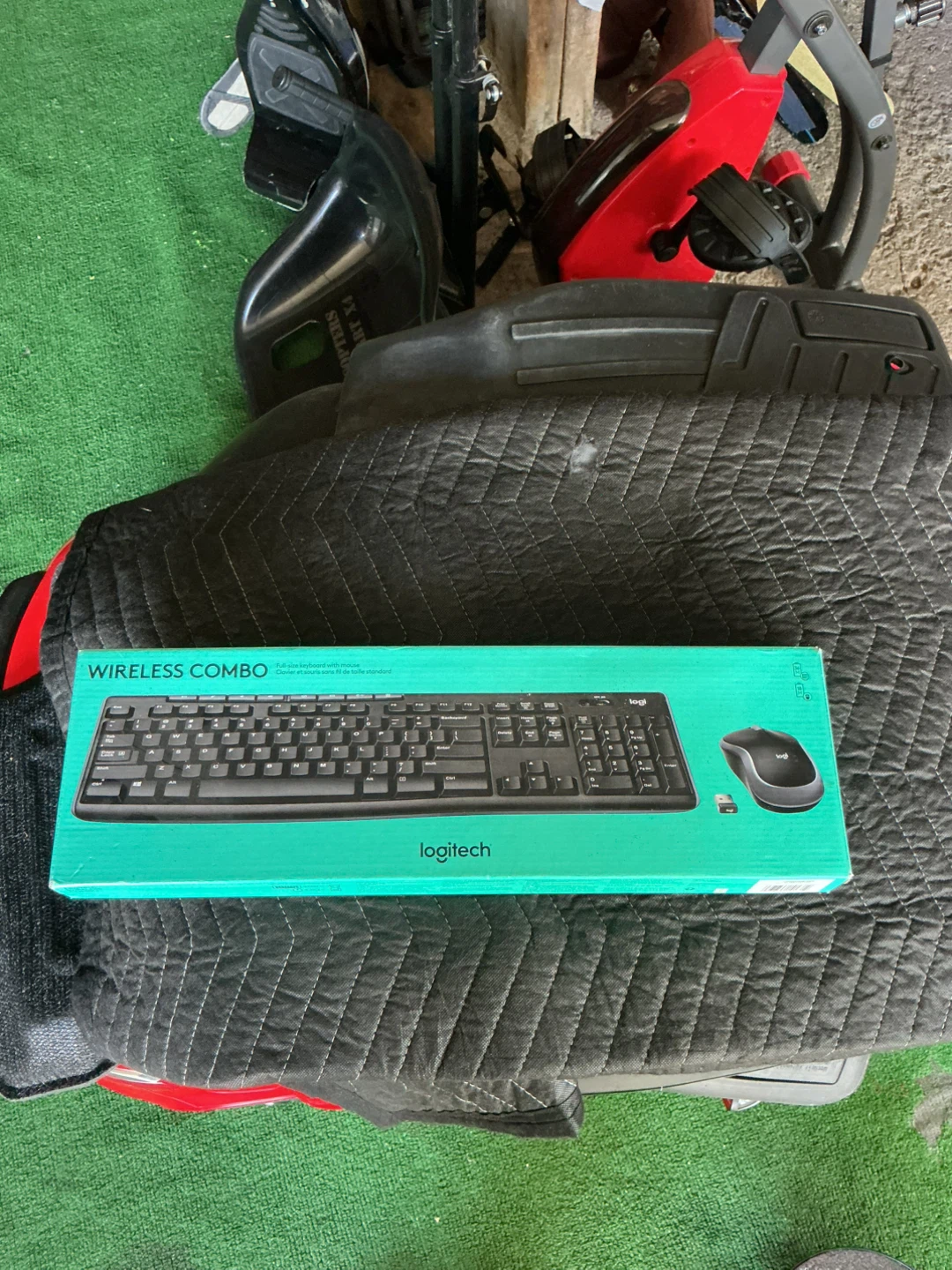 Logitech Wireless Keyboard - photo 4