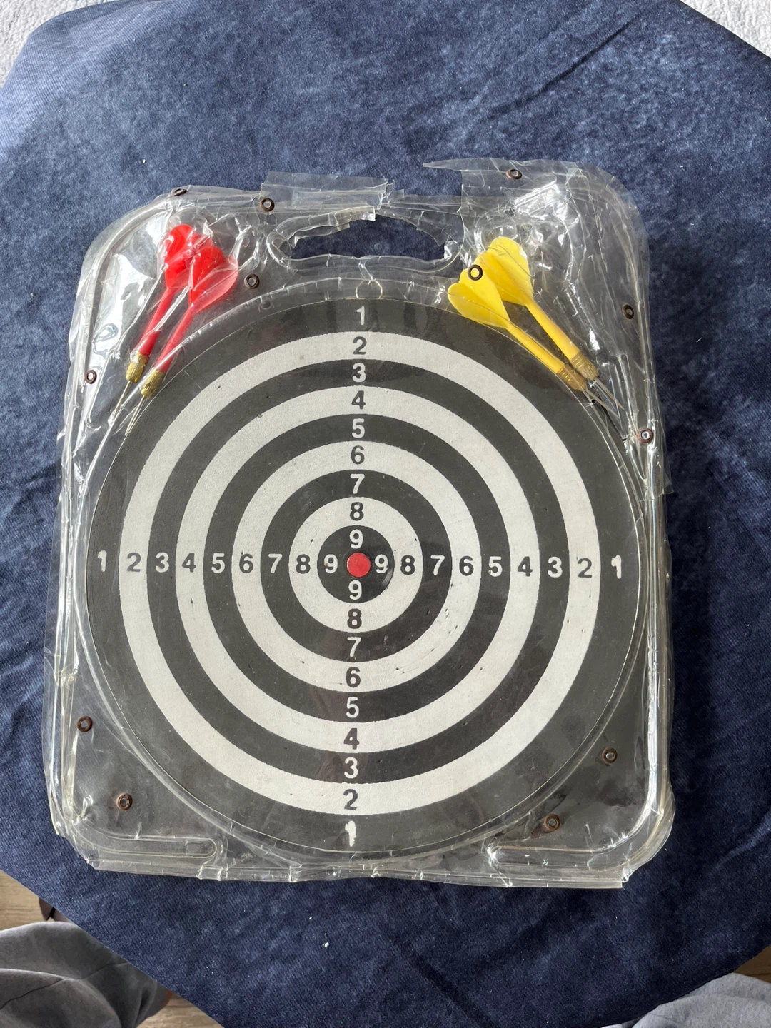 WELLFORM Mini Dart Board Set with Darts - photo 2