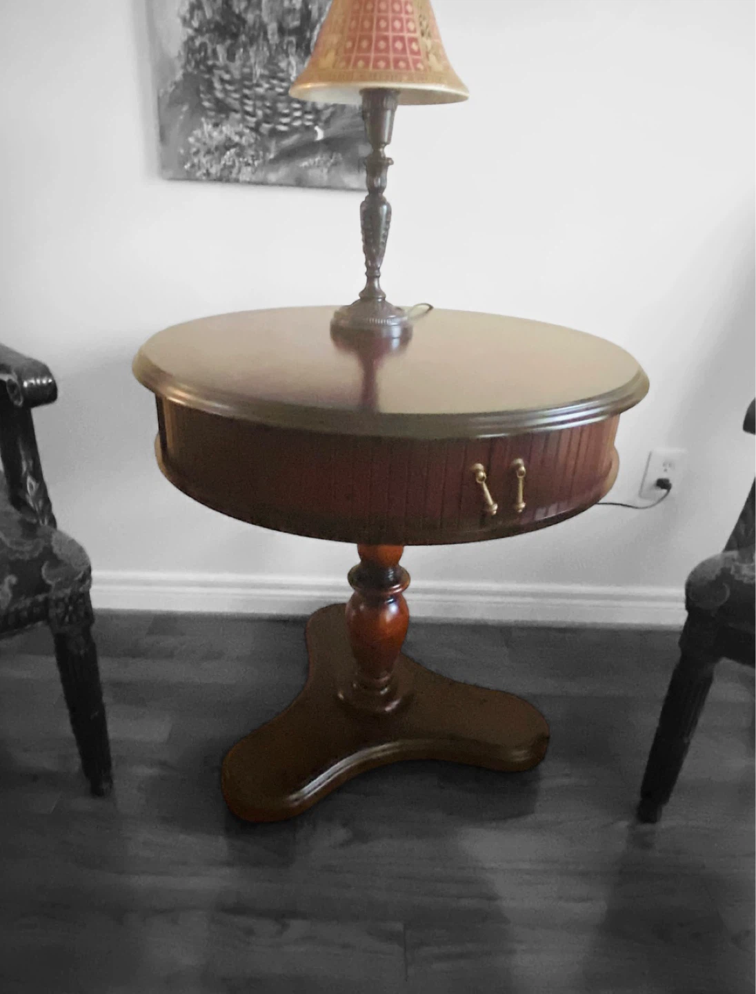 Mahogany Drum Wooden Table With Storage Doors and a Tripod base - photo 3
