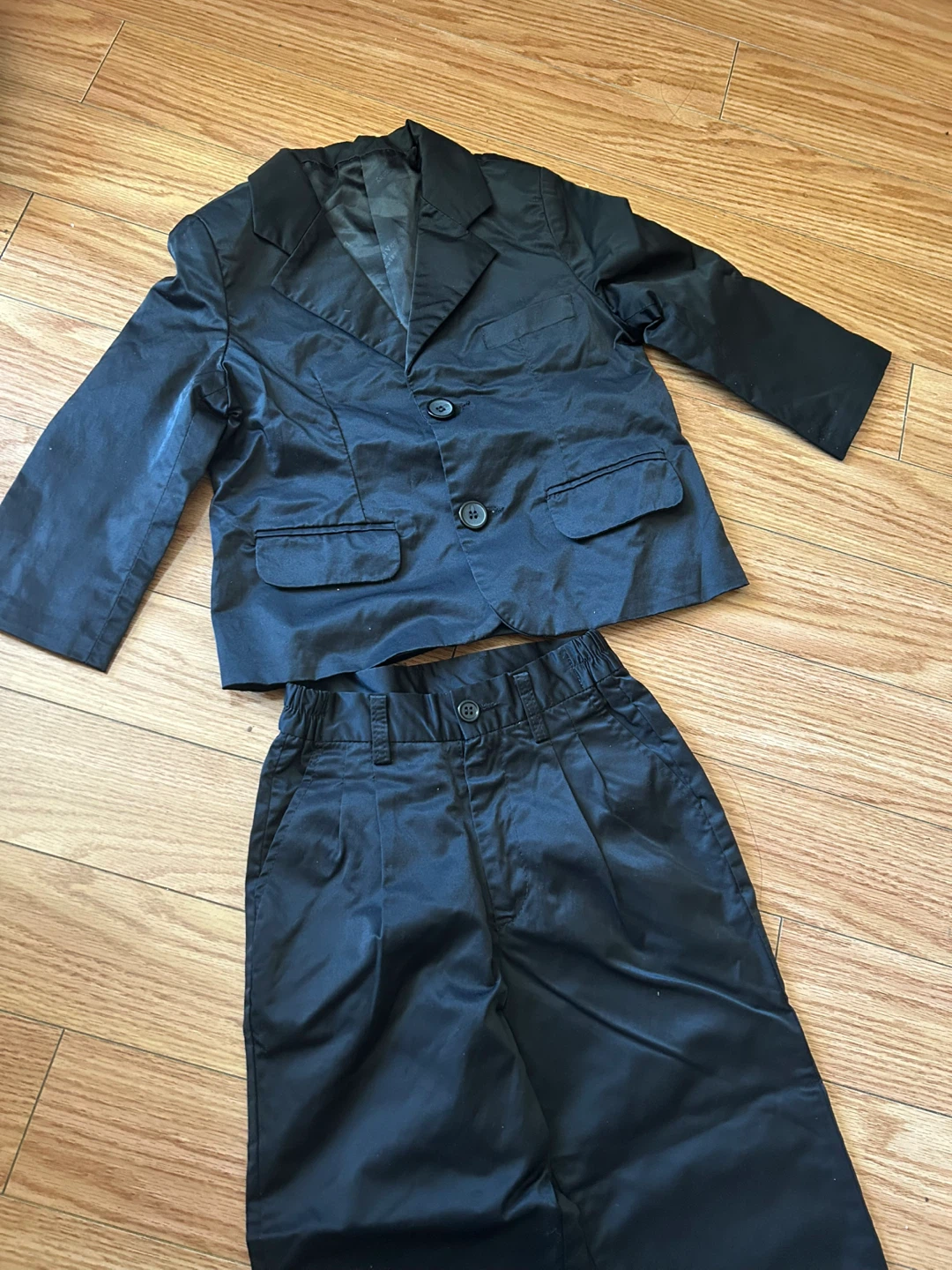 Toddler age 2-3 Boys 4-Piece Suit Set - photo 2