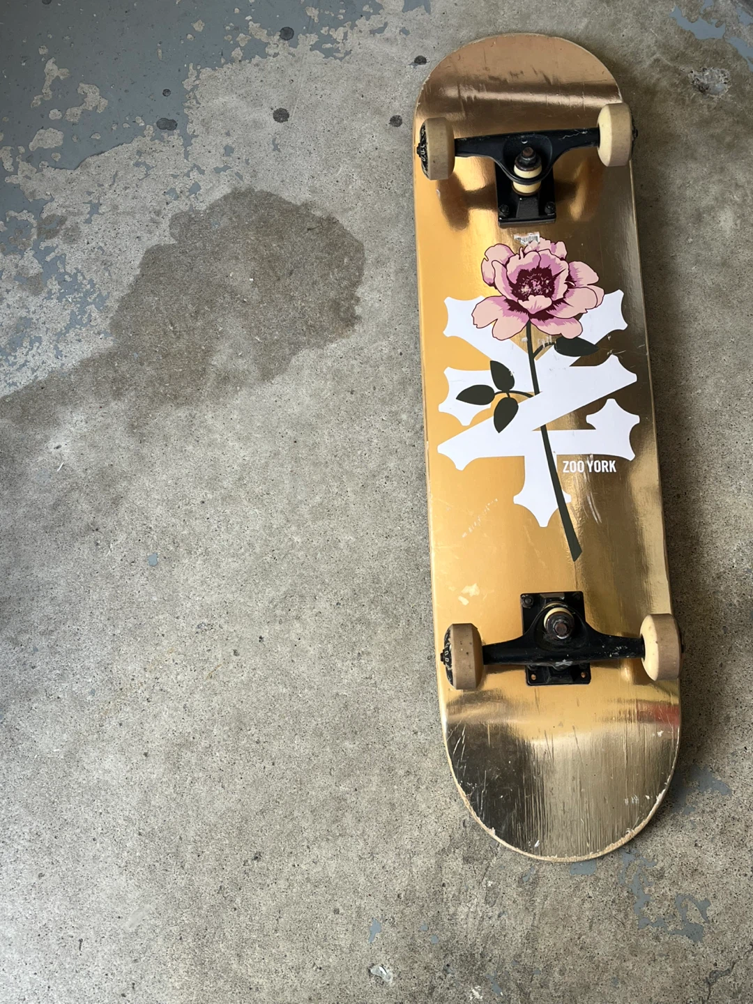 Zoo York Skateboard Deck with Floral Design - photo 2