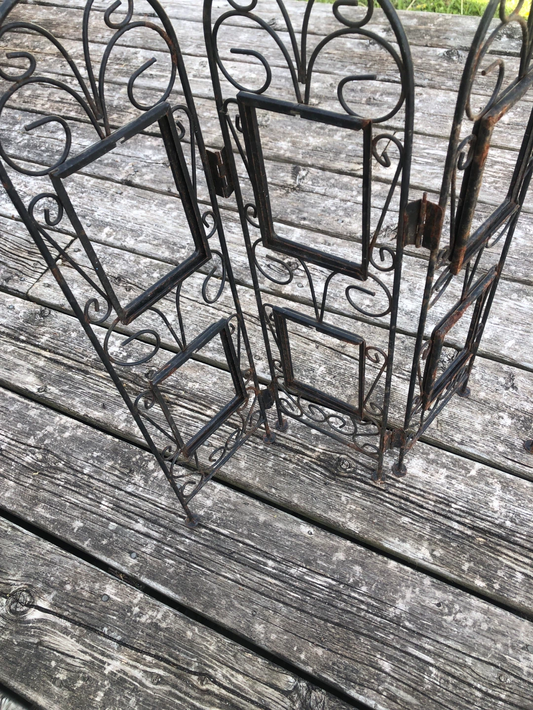 Wrought Iron Photo Frame Display Stand