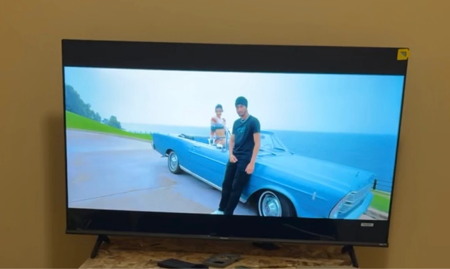 Hisense Roku TV 50" 4K UHD HDR