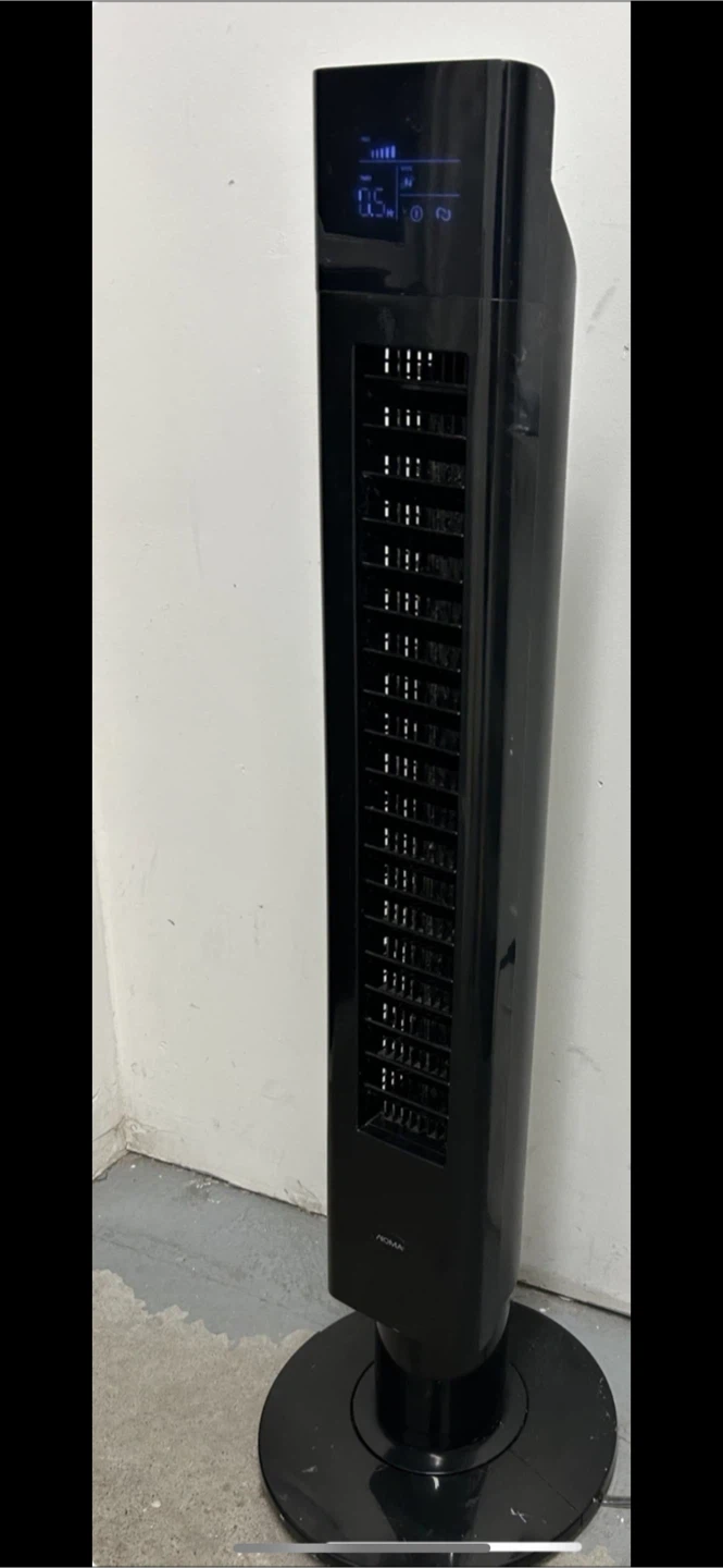 Motor Tower Fan and small 14" Desk Fan - photo 4