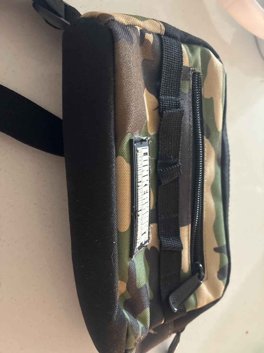 Camo Pouch with Zipper Pocket
